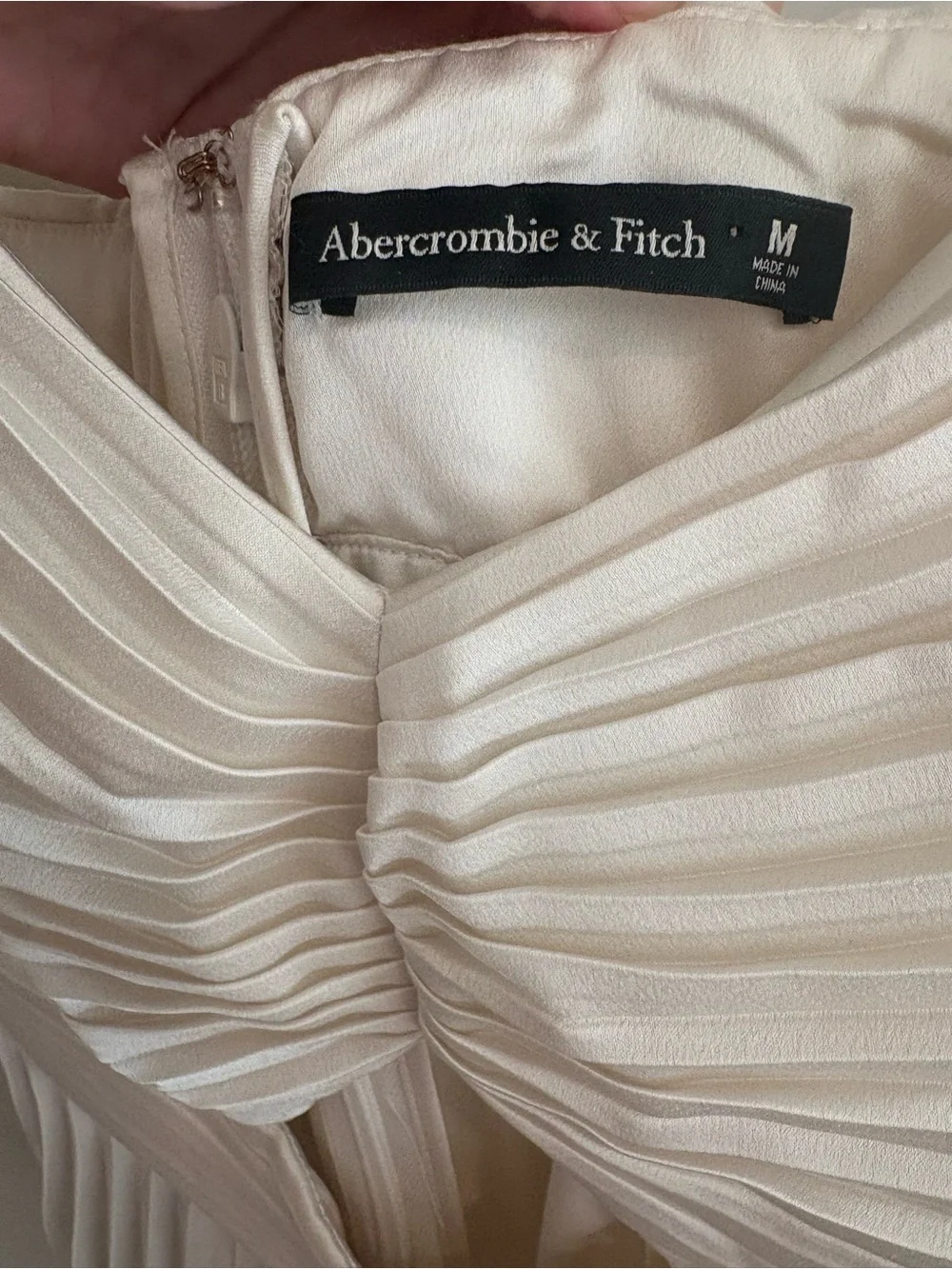 Abercrombie & Fitch Giselle Cream Pleated Tiered Maxi Dress Asymmetric Layers M